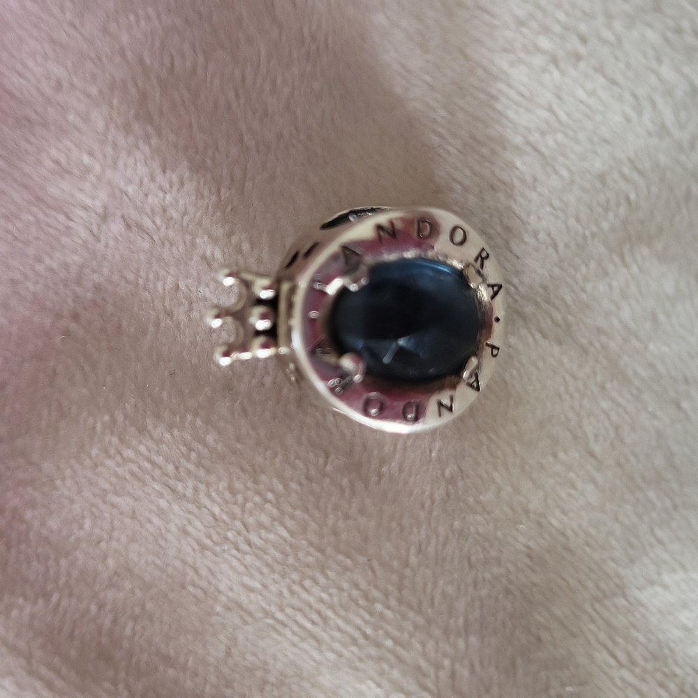 Authentic Pandora crown charm. Blue stone. Super shiny.